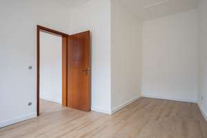 Frisch renovierte 4-Zimmer-Dachgeschosswohnung (69 m²) in Uerdingens Fußgängerzone – Die vollständige Adresse der Immobilie erhältst du vom Anbieter., 47829 Uerdingen, Krefeld – Vorschaubild 9