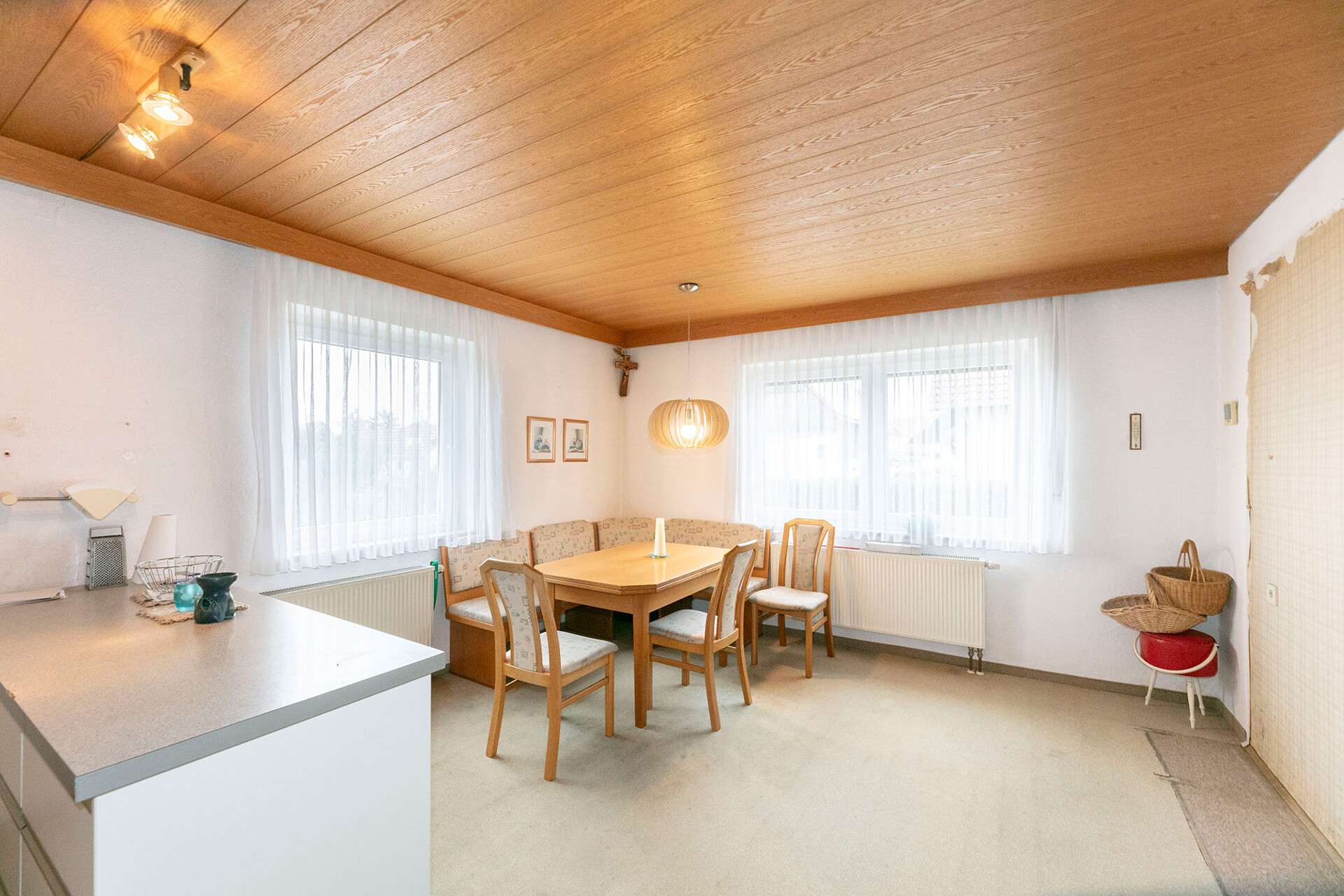 Immobilie in Waldstetten - Ihr Wohntraum: Haus im Grünen mit Bauplatzreserve - Bild 6