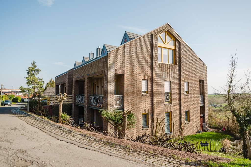 Immobilie in Nideggen - MFH mit 5 Wohneinheiten – Architektenhaus in Traumlage mit unverbaubarer Aussicht u. Baupotential - Bild 2