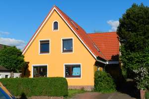 großes Einfamilienhaus – Die vollständige Adresse der Immobilie erhältst du vom Anbieter., 25336 Elmshorn – Vorschaubild 2