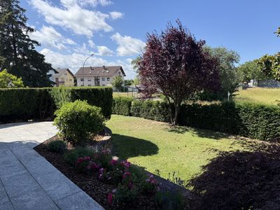 Kernsanierte 2-Zimmer-Wohnung mit eigenem Garten