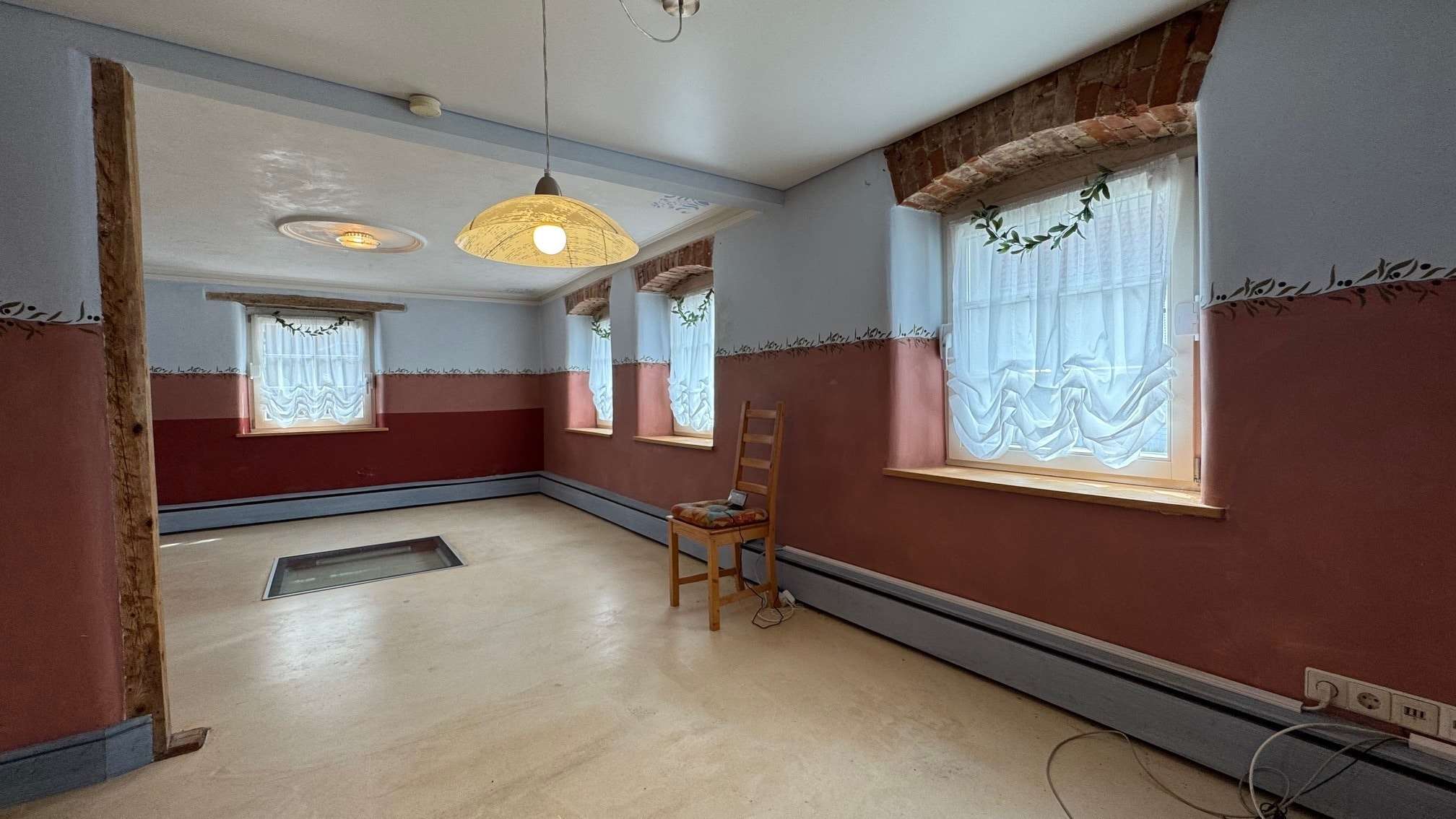 Immobilie in Eutingen im Gäu - Saniertes Wohnhaus mit Charme, Garage, großer Scheune und viel Platz für die Familie - Bild 10