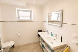Modernes WG-Studentenapartment in München – Fitness, WLAN, Möblierung - ALL INCLUSIVE – Taubertalstraße 24, 81243 Aubing-Süd, München – Vorschaubild 3