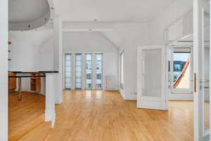 Ein Zuhause mit Charakter - Charmante Wohnung mit Terrasse in Niederschönhausen