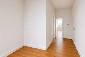 *HELLE & SANIERTE 2 ZI WOHNUNG* - ZENTRAL IN DÜSSELDORF – Ahnfeldstr. 13, 40239 Düsseltal, Düsseldorf – Vorschaubild 3