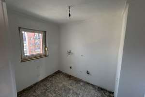 3-Zimmer-Wohnung mit Balkon, Kaminanschluss, Laubengang & Garage + Stellplatz – sofort bezugsfrei – Schweinauerstr 67, 90439 St. Leonhard, Nürnberg – Vorschaubild 8