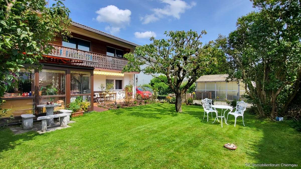 Immobilie in Palling - Für Gartenliebhaber! 
Ruhig & sonnig gelegene 
3-4 Zi.-Erdgeschosswohnung mit Wintergarten & Garag - Bild 4