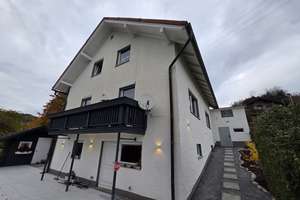 Modernisiertes Einfamilienhaus mit großem Garten, Terrasse & Garage – Die vollständige Adresse der Immobilie erhältst du vom Anbieter., 94513 Schönberg – Vorschaubild 1