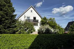 Zweifamilienhaus in bester Wohnlage, provisionsfrei – Die vollständige Adresse der Immobilie erhältst du vom Anbieter., 89343 Jettingen-Scheppach – Vorschaubild 3