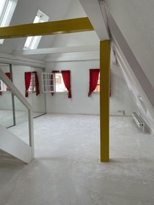 Stilvolle 2-Zimmer-Maisonette-Wohnung (DG)  mit gehobener Innenausstattung in Weil der Stadt