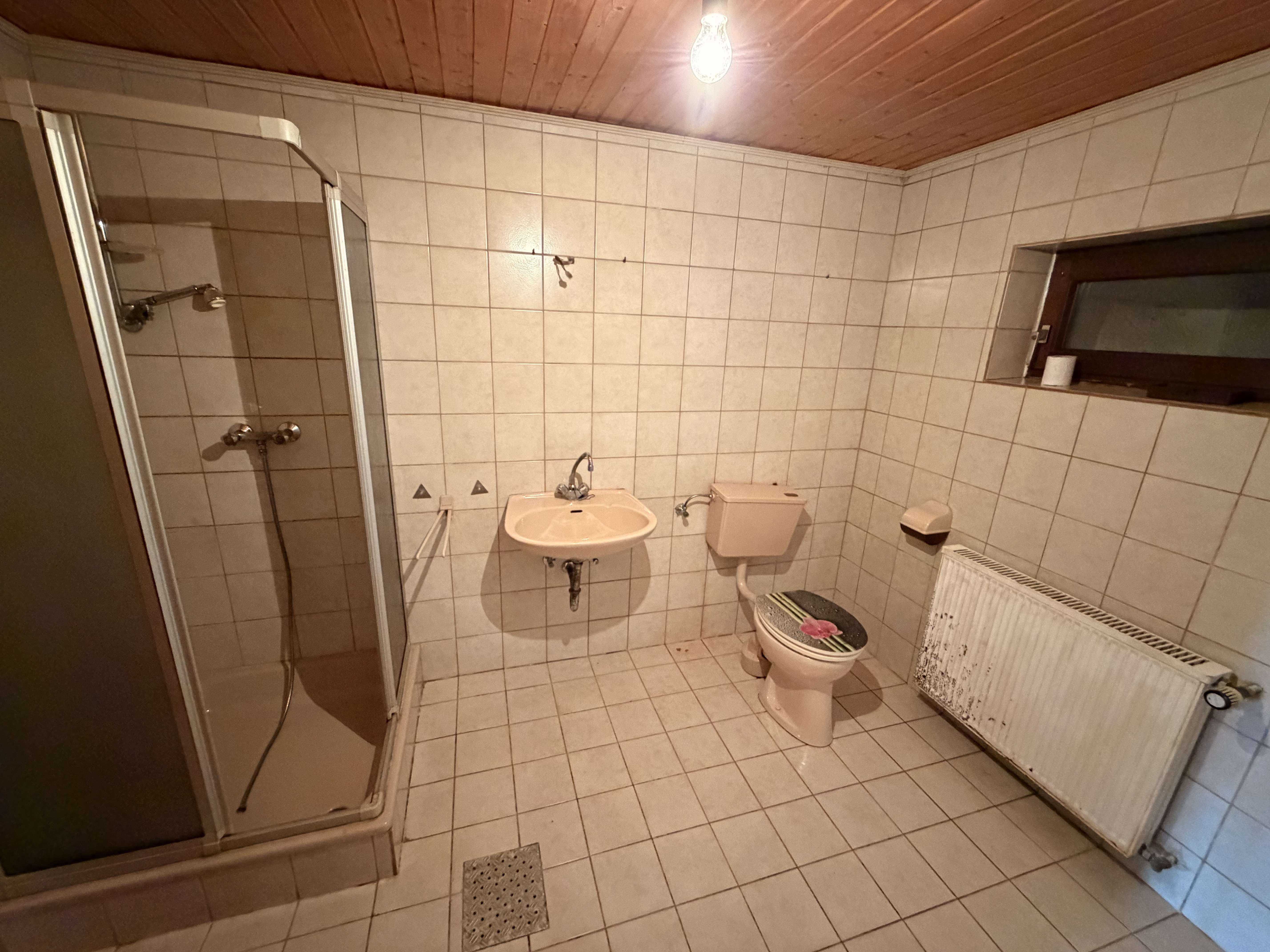 Einfamilienhaus mit Einliegerwohnung und toller Fernsicht, Odenwaldkreis – Bild 2