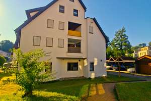 Schöne 2 1/2-Zimmer-Wohnung mit Balkon
