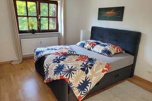 Stilvolle 3-Zimmer-Wohnung mit neuer Inselküche, TG und Balkon – Waldtruderinger Straße 58, 81827 Waldtrudering, München – Vorschaubild 7