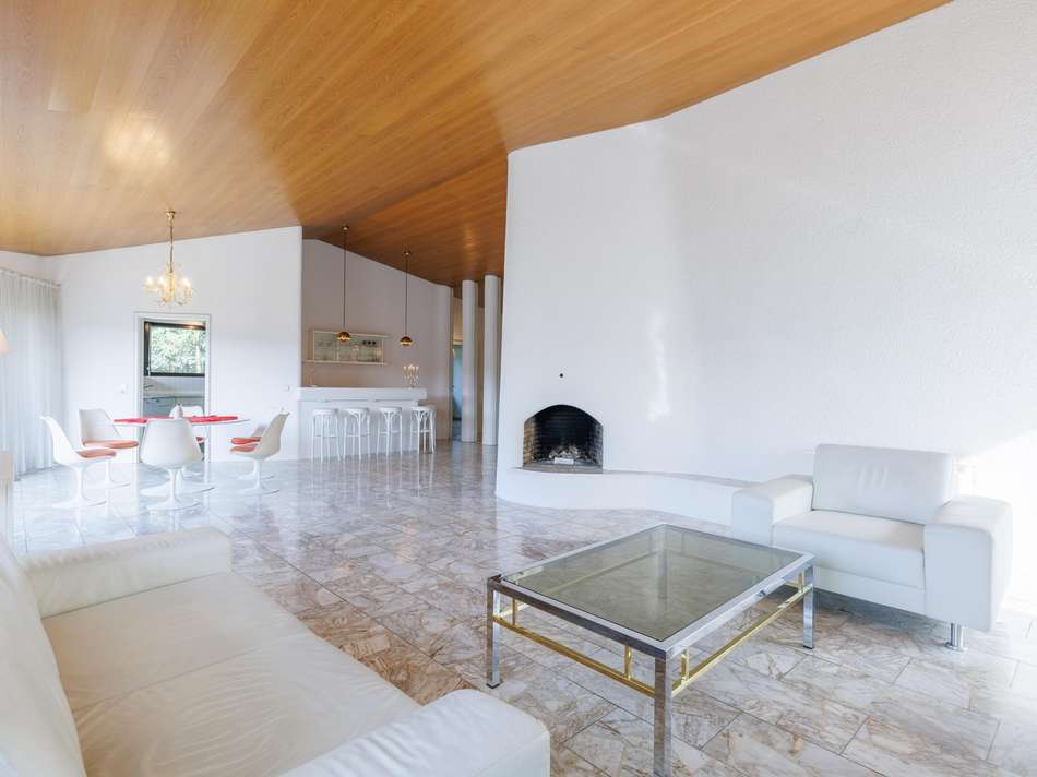 Wohnzimmer Blick auf Kamin