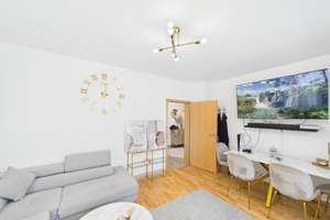 Attraktive 3-Zimmerwohnung im modernisierten Altbau mit durchdachtem Grundriss. – Die vollständige Adresse der Immobilie erhältst du vom Anbieter., 70327 Untertürkheim (Ortsteil), Stuttgart – Vorschaubild 2