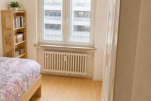 Ruhige 3-Zimmer  Stadtwohnung mit Balkon zum Hinterhof – Sandkaule 13, 53111 Bonn-Zentrum, Bonn – Vorschaubild 3