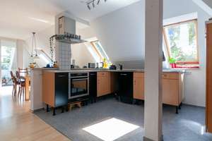 Tolkewitz - helle 3-Zimmer-Dachgeschosswohnung mit Wintergarten/Loggia – Lewickistraße 1, 1279 Tolkewitz/Seidnitz-Nord, Dresden – Vorschaubild 9