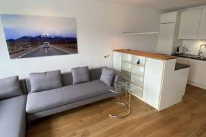 Möblierte Designwohnung, Top-Lage in Köln Bayenthal, Nähe Rhein, Sonnenbalkone, All-in-Miete – Bernhardstr. 147, 50968 Bayenthal, Köln – Vorschaubild 2
