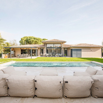 Einzigartige Villa mit 3 Häusern auf dem Golfplatz von Torremirona