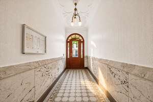 ERSTKLASSIGE 3 ZI.- STUCKWOHNUNG - in herrschaftlichem Altbau in Kiezlage nahe Lietzensee – Die vollständige Adresse der Immobilie erhältst du vom Anbieter., 14057 Charlottenburg, Berlin – Vorschaubild 7