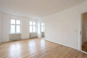Perfekte Geldanlage! Vermietete Altbauwohnung mit traumhaftem Blick auf den Volkspark Hasenheide – Die vollständige Adresse der Immobilie erhältst du vom Anbieter., 12049 Neukölln (Ortsteil), Berlin – Vorschaubild 1