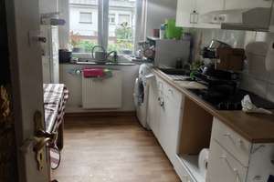Alltagstaugliche 2-Zimmer-Wohnung im Wiesbaden-Bereich -Balkon-Keller-Bad mit Fenster  – Hasenstr 12, 65197 Biebrich, Wiesbaden – Vorschaubild 4