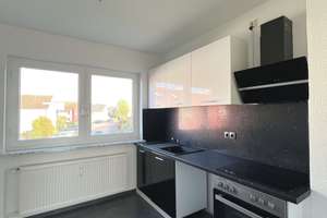 Groß, modern, im grünen - deine Wohnung zum Verlieben! 3 Zi. mit EBK – Mühlenbusch 25, 38448 Vorsfelde, Wolfsburg – Vorschaubild 2