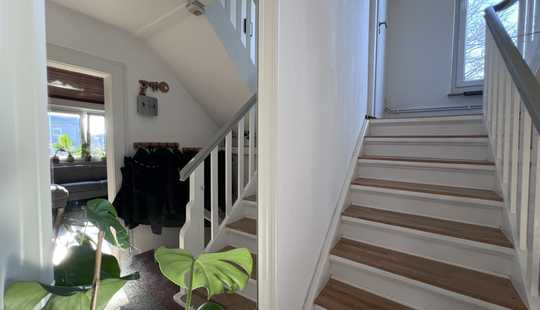 Bild von 1 großes + 1 kleines Haus auf 1 Grundstück, 1 Preis, verkehrsberuhigte Traumlage in Oberricklingen