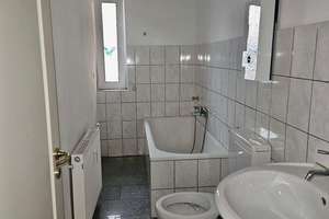 Leerstehendes 7-Familienhaus für € 850 pro qm – Die vollständige Adresse der Immobilie erhältst du vom Anbieter., 45886 Ückendorf, Gelsenkirchen – Vorschaubild 24