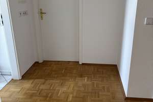 2 Raum Wohnung mit Balkon, Abstellraum, Einbauküche und Stellplatz in schöner Wohnlage zu vermieten – Tannenstraße 19, 9113 Schloßchemnitz, Chemnitz – Vorschaubild 16