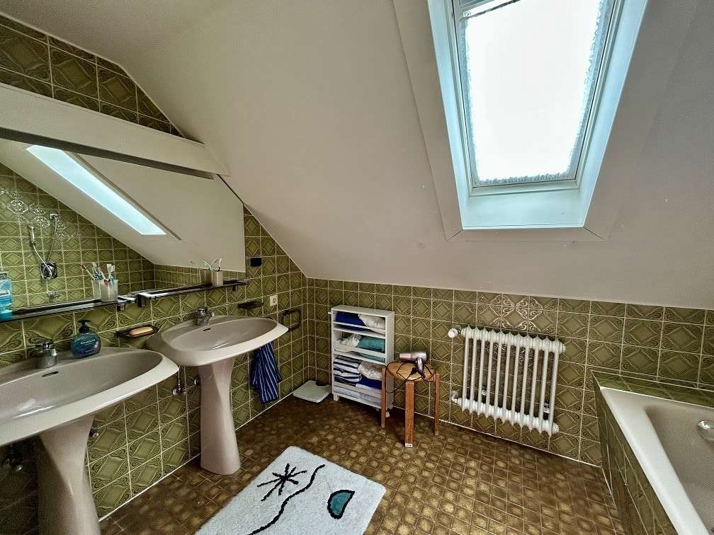 Immobilie in Waldkirchen - Einfamilienhaus mit großzügigem Baugrundstück in zentrumsnaher Lage von 94065 Waldkirchen  - Bild 10