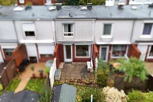 Gepflegtes Reihenhaus mit kleinem Grundstück in begehrter Lage! – Die vollständige Adresse der Immobilie erhältst du vom Anbieter., 22453 Niendorf, Hamburg – Vorschaubild 9