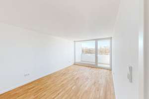 Stilvolle 2-Zimmer-Wohnung mit Balkon und Parkettboden – Dachauer Straße 184, 80992 Alt-Moosach, München – Vorschaubild 2