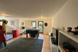 Attraktive Doppelhaushälfte in Stuttgart-Schönberg in absolut ruhiger Lage – Die vollständige Adresse der Immobilie erhältst du vom Anbieter., 70599 Schönberg, Stuttgart – Vorschaubild 6