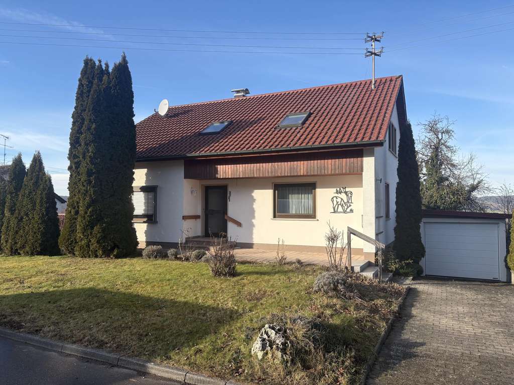 Immobilie in Ehingen (Donau) - Sonnenverwöhntes Einfamilienhaus mit Platz für die ganze Familie. - Bild 0