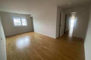 Schöne,helle, Erdgeschosswohnung mit großer Terrasse, EKB, 2x Bäder, Kellerraum – Tunnelstraße 2, 70469 Bahnhof Feuerbach, Stuttgart – Vorschaubild 7