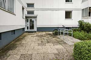 !! Modernisierte 3-Zimmer-Wohnung in zentraler Lage mit Tiefgaragestellplatz !! – August-Bebel-Allee 10, 28329 Radio Bremen, Bremen – Vorschaubild 2
