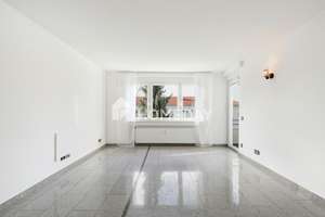 Elegante 3-Zimmer-Etagenwohnung mit Loggia, Einbauküche & Fußbodenheizung – stilvoll modernisiert