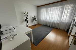 2-Raum-Wohnung mit zwei Balkonen und EBK. Möbelablöse möglich  – Bleichstraße 37, 75173 Pforzheim – Vorschaubild 2