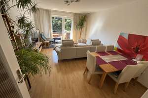 3-Zimmer-Wohnung in ruhiger Gegend mit Süd-Balkon