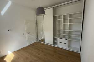 Hochwertig kernsanierte teilmöbilierte Altbauwohnung  in zentraler Lage – Heresbachstraße 19, 40223 Bilk, Düsseldorf – Vorschaubild 5