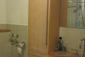 "gemütliche  2 Zimmerwohnung m. div. Einbauten, z. Bsp. Bad, Flur Schuhschrank, Schlafzimmerschrank – Gruberstr. 10, 91207 Lauf an der Pegnitz – Vorschaubild 13