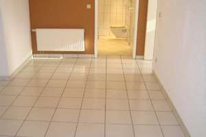 FÜR 1 PERSON: SOUTERRAINWOHNUNG IN RUHIGER LAGE - RENOVIERT, SCHÖNES BAD, EBK, GARTENMITBENUTZUNG – Die vollständige Adresse der Immobilie erhältst du vom Anbieter., 76228 Grünwettersbach, Karlsruhe – Vorschaubild 9