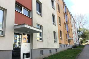 Charmante 3-Raum-Wohnung mit Balkon zur Hofseite! – Albert-Schweitzer-Str. 14, 45279 Freisenbruch, Essen – Vorschaubild 1