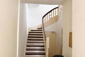 Geräumige 4-Zimmerwohnung in zentraler Lage zu verkaufen – Die vollständige Adresse der Immobilie erhältst du vom Anbieter., 42651 Solingen-Mitte, Solingen – Vorschaubild 2