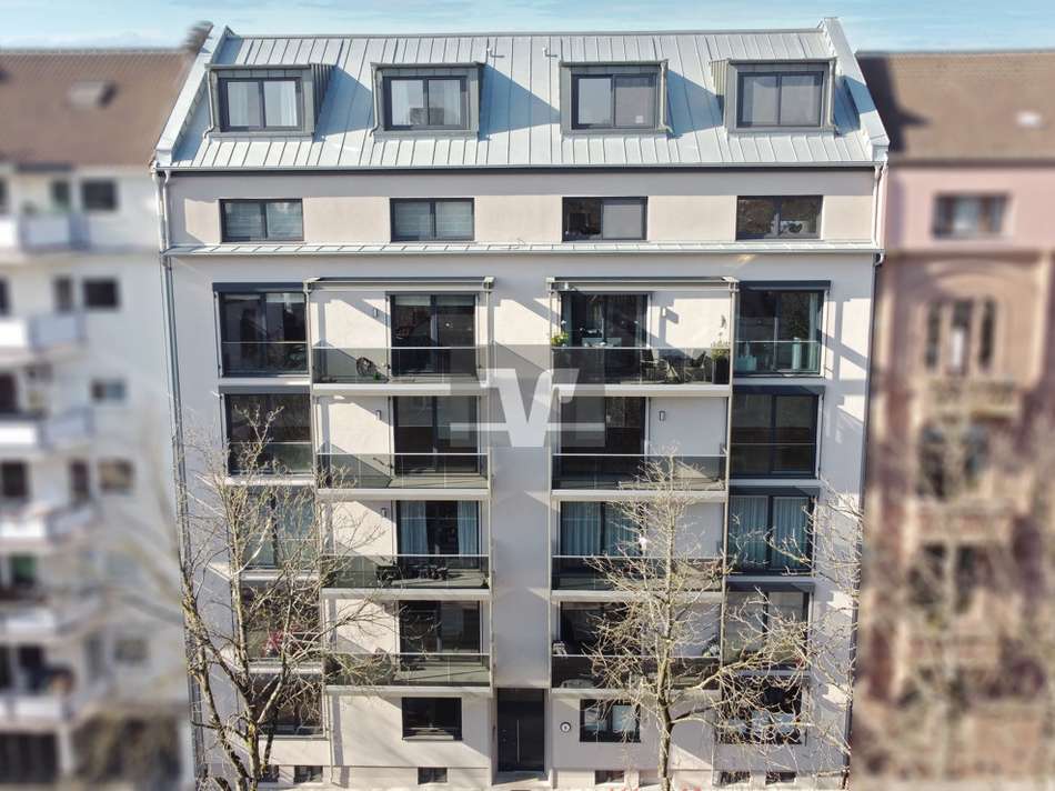 Repräsentative Fassade des ene