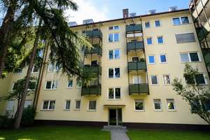 **Stadtwohnung mit Charme und Flair** Komfortable 4 Zi.-Whg. mit TG in München/Neuhausen  – Landshuter Allee 150, 80637 Dom Pedro, München – Vorschaubild 1