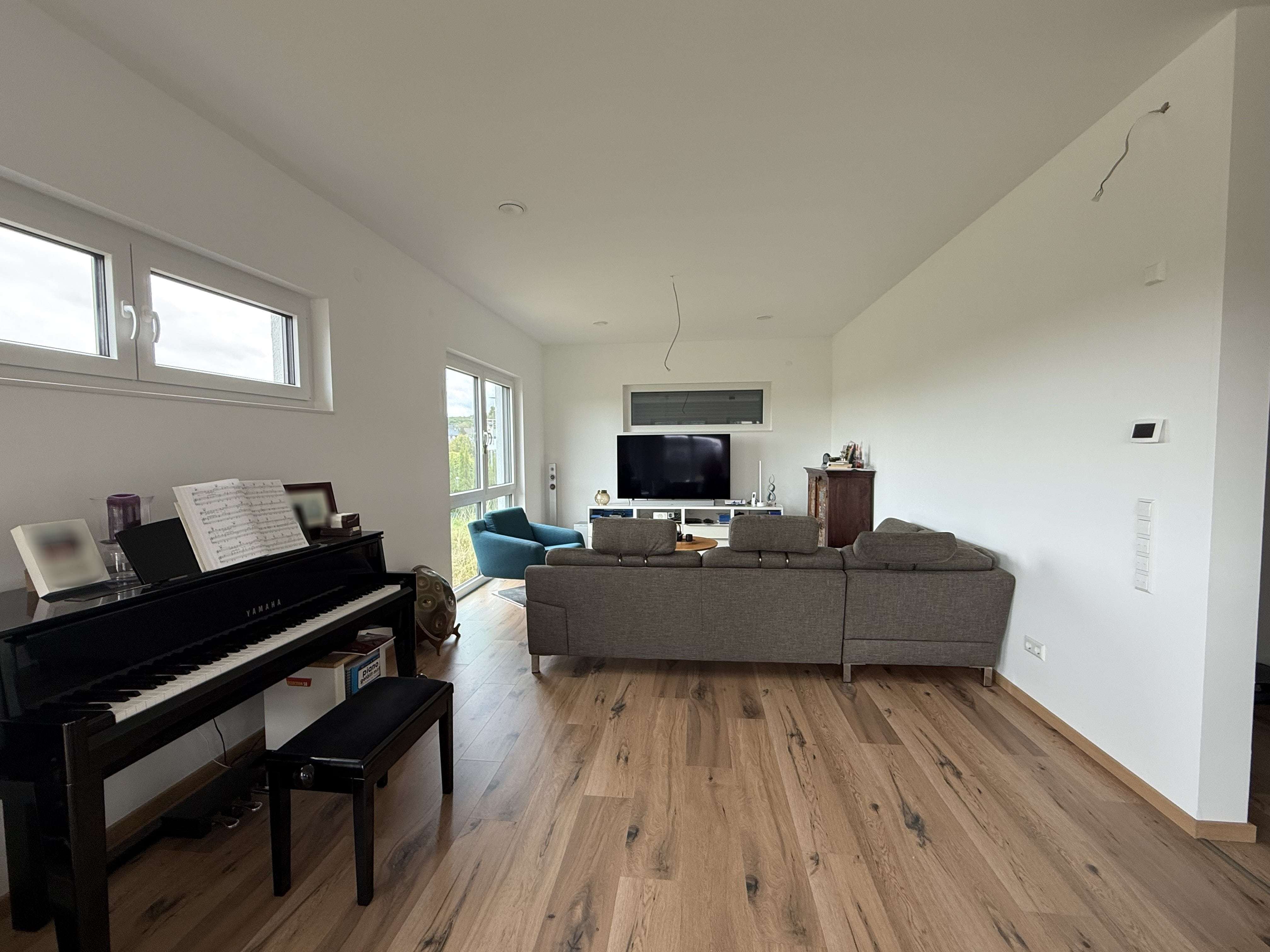 Immobilie in Hümmerich - Neuwertiges EFH mit moderner Technik in herrlicher Aussichtslage - Bild 7