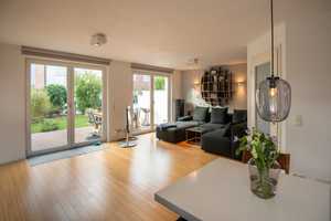 RESERVIERT***Stadthaus mit schönem Garten und beeindruckender Dachterrasse in HH-Stellingen