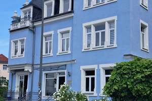 Hübsche 3 Raum Wohnung -Nähe Elbepark- sucht neuen Mieter.